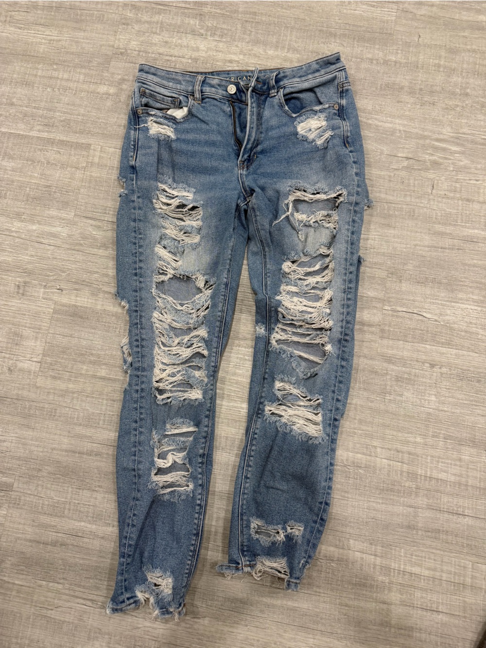 American Eagle Outfitters Light Blue Distressed Straight Leg Jeans